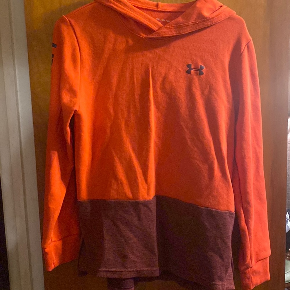 Youth XL UA hoodie
